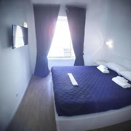 Francesco Colosseo 3* Rome