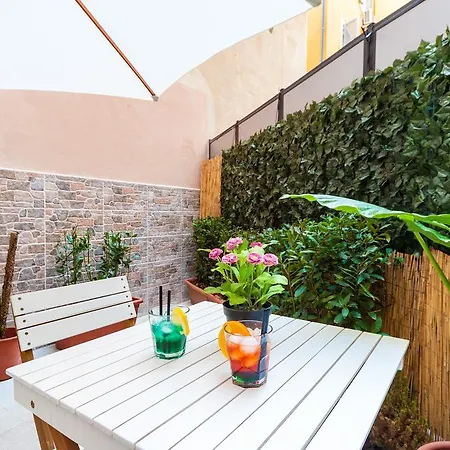 Residenza Francesco Colosseo Bed and Breakfast Ρώμη